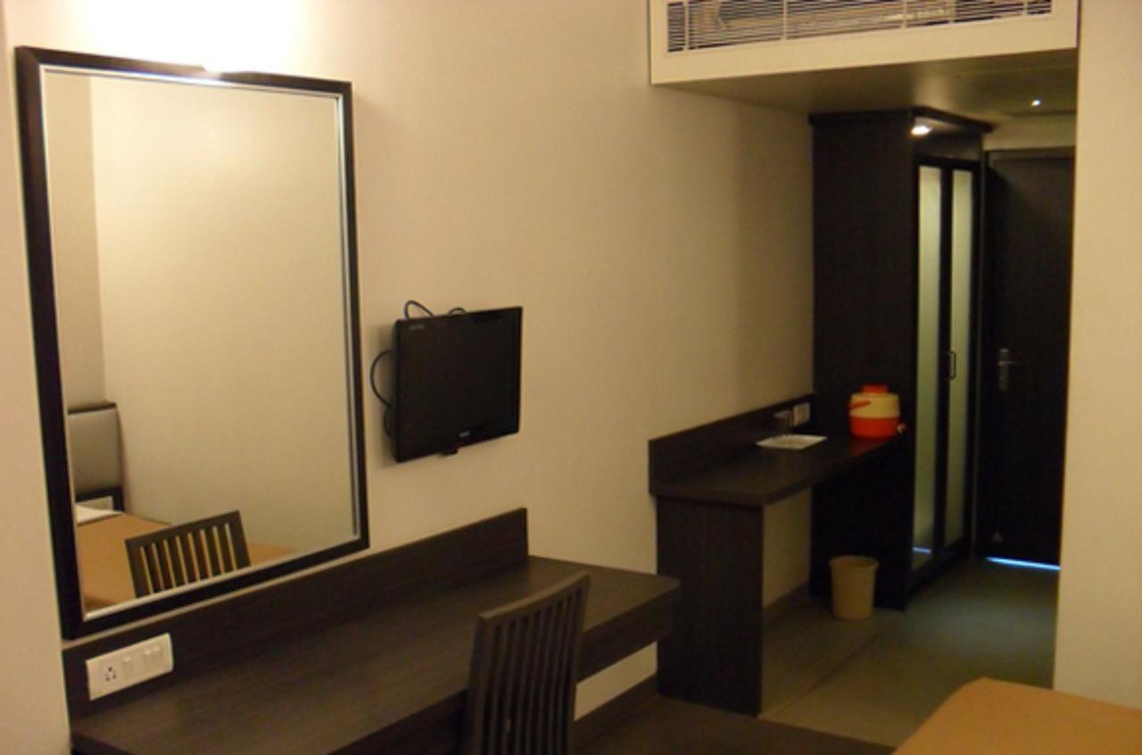Royal Hills Hotel Bapane Екстериор снимка