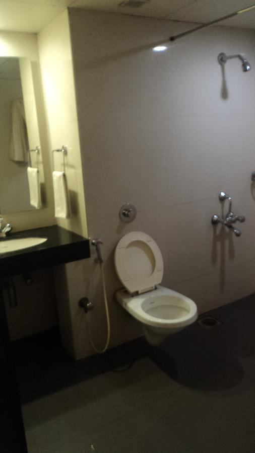 Royal Hills Hotel Bapane Екстериор снимка