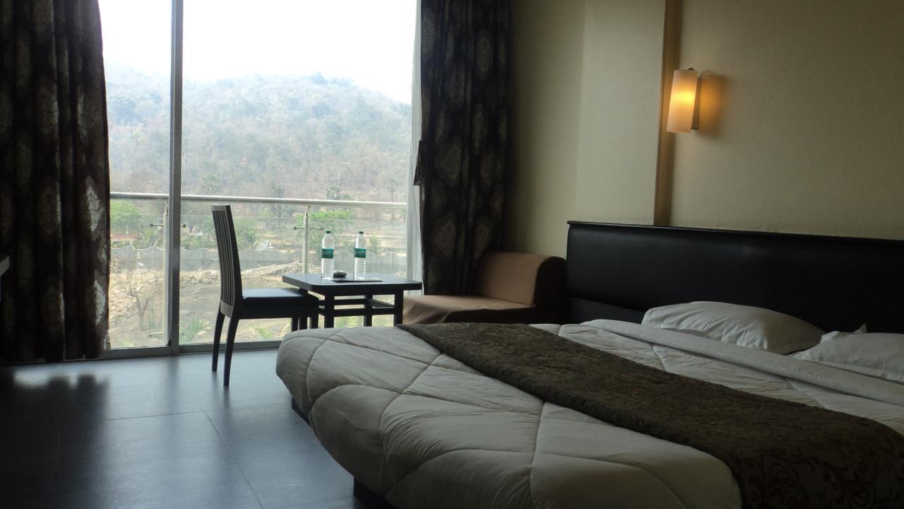 Royal Hills Hotel Bapane Екстериор снимка